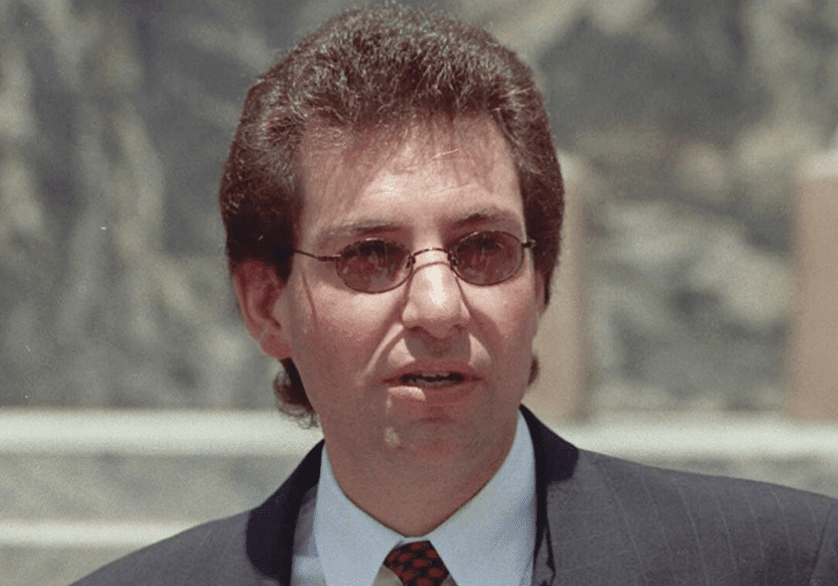 hacker, kevin, mitnick, memoirs, bio,